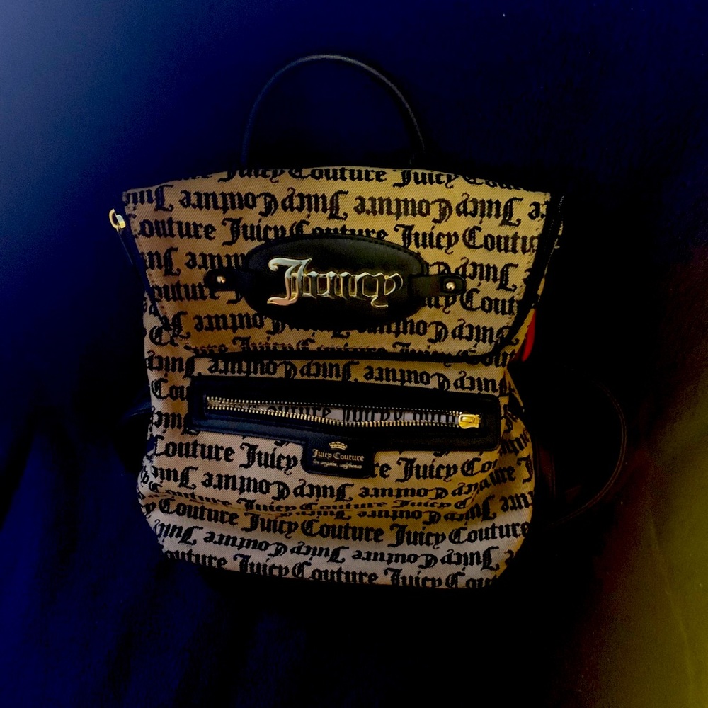 A juicy couture sm. backpack.